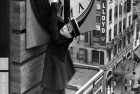 [电影] 1923年美国经典喜剧片《安全至下》蓝光无对白